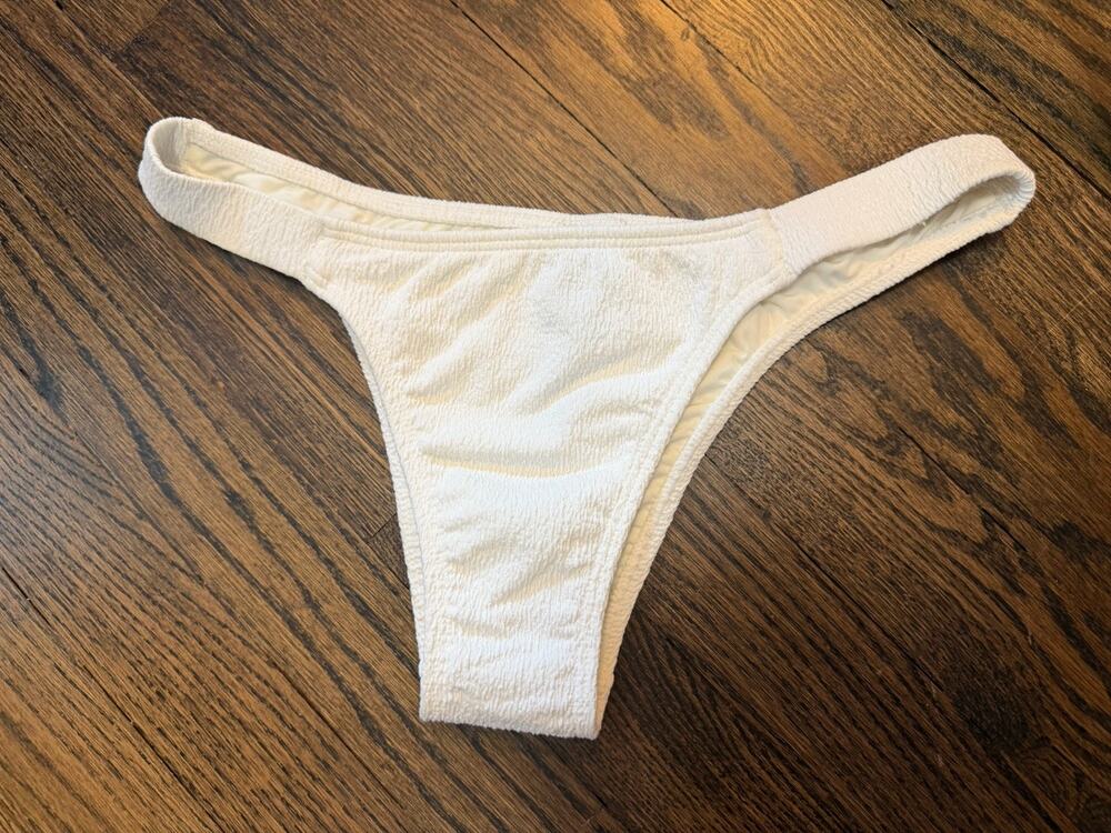 VIX Women's Bikini Bottom White Textured Sz S NEW